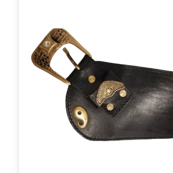 Vintage Black and Gold Belt Leather with Rhinestone Detail by Vera Pelle - Picture 2 of 4